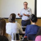 La Academia de Líderes Católicos nació en Chile y lleva desde 2006 formando a miles de personas en la cosmovisión de los valores cristianos como fórmula para liderar la sociedad.