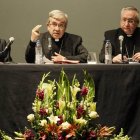 `[El hombre] estaba en el centro de todo y tiene ahora que negociar su presencia entre las máquinas y la Inteligencia Artificial´, dijo Luis Argüello en el encuentro de vicarios episcopales.