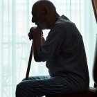 El suegro del filósofo Christopher Kaczor salió del armario y dejó la Iglesia cincuenta años antes de morir. Cuando llegó a sus últimos momentos, había que tomar una decisión. Foto (contextual): Cottonbro Studio / Pexels.