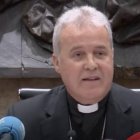 "Si diez personas deciden salirse de la Iglesia, que sean coherentes con la decisión. Salen las diez y fundan en algún otro sitio, pero no se pueden llevar el monasterio con ustedes", recuerda el obispo.