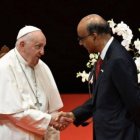 El Papa pidió a las autoridades durante el encuentro que "se preste una particular atención a los pobres, a los ancianos" y a la tutela de la dignidad de los trabajadores migrantes.