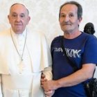 "Para mí [las oraciones del Papa] fueron una fuente de consuelo y esperanza. La reunión de hoy: una experiencia maravillosa. Nos agradecimos mutuamente", dijo Beniamino Zuncheddu tras ser recibido por el Papa.