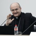 "Se está intentando compensar el vacío interior del hombre con el consumismo y el materialismo; huyendo del compromiso afectivo y de la apertura del don de la vida", alertó Munilla.