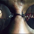 Morfeo (Laurence Fishburne) ofrece a Neo (Keanu Reeves) una decisión trascendental: vivir en la verdad o vivir engañado. Una escena ya clásica de 'Mátrix' (1999), de los hermanos Wachowski.