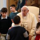 Este 20 de diciembre, Francisco recibió a jóvenes y niños de la Acción Catolica en la sala del consistorio y les ofreció unos últimos consejos para celebrar la Navidad de forma original y sin perder de vista que "está en la raíz de la fe".