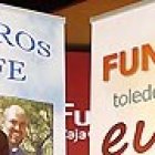 El padre Christopher Hartley y Jesús García.