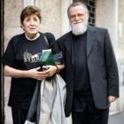 Carmen Hernández y el padre Mario Pezzi - en el funeral él ha recordado las aportaciones de ella al Camino