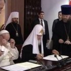 Momento de la firma en La Habana de la declaración conjunta entre Kirill y el Papa Francisco