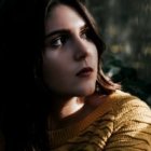 Es difícil ser adolescente y chica, puedes desear ser chico que parece más fácil, no crecer, no cambiar... y dar el salto transexual