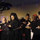 El cardenal Osoro, a la izquierda, durante el acto de clausura en Bolonia / Comunidad de San Egidio