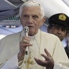 En el avión, camino de Madrid.