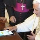 El Papa tuitea a los políticos