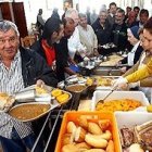 Caritas: miles de comidas al día.