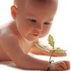 Un bebé con espina bífida