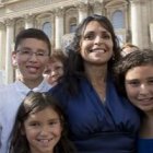 Jake Finkbonner, sus padres, hermanas y abuelo