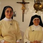 Sor Liliana y Sor Beatriz.