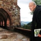 El hermano Ángel, en el siglo Julián, 74 años de monje y encantado