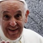 El Papa Francisco es la figura más mediática del mundo pero sólo lee un periódico 10 minutos, no ve TV ni navega en Internet