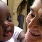 La hermana Justina lleva 19 años cuidando a los bebés de Dakar