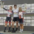 Mckinnon, en lo más alto del podio al ganar la competición femenina