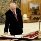 José Manuel Maza, prometió su cargo, por su honor y conciencia -no por Dios- el pasado noviembre de 2016