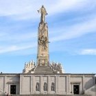 En 1919 España fue consagrada al Sagrado Corazón de Jesús, en el santuario del Sagrado Corazón situado en Getafe