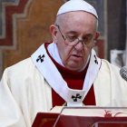El Santo Padre celebra el Domingo de la Misericordia en la iglesia de Santo Spirito in Sassia, en Roma