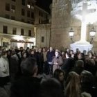 Una de las concentraciones en defensa de la Cruz de Callosa, junto a la iglesia