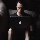 La industria del porno se aprovecha del confinamiento para fabricar más adictos - entidades cristianas piden prohibir su publicidad