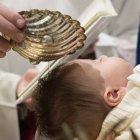 Los sacramentos son una serie de signos eficaces mediante los cuales se recibe la gracia de Dios (Foto: Vatican News).