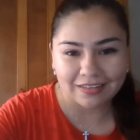 Mayra Alejandra nunca sospechó que una compañera de la universidad llevaría a su familia a ser víctimas de ataques demoníacos a través de la brujería. Tras regresar a la fe, no encuentra nada comparable al amor de Dios.