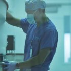 La congelación de esperma, óvulos y embriones manipula la reproducción hasta extremos que podrían incluir en un futuro inmediato la producción totalmente artificial de seres humanos y el establecimiento gubernamental de la tasa de fertilidad.