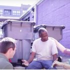 El documental Fearless, ahora subtitulado, muestra a los evangelizadores rezando en las calles... y hay gente que se cura