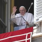 El Papa, durante el rezo del Ángelus de este domingo