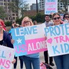 En los últmos días, reputados periodistas y feministas han alertado de los motivos que les llevan a pensar que la expansión del lobby trans es cada vez más potente... y nada casual.