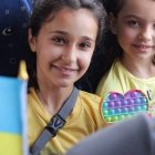 Niñas ucranianas de campamento veraniego con Cáritas - ahora hay que volver al colegio, pese a la guerra