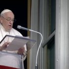 "Su mayor testimonio es que supo unir la caridad al anuncio. Y nos dio este testimonio cuando estaba a punto de morir, cuando, siguiendo el ejemplo de Jesús, perdonó a sus asesinos", dijo el Papa.
