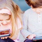 La depresión, soledad, sentimientos de insatisfacción vital o el insomnio son consecuencias asociadas a la desestructuración familiar y el mayor uso de redes sociales entre menores y adolescentes, según el último estudio de IFS.