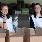 Jóvenes voluntarias en Cáritas Ucrania, la Cáritas grecocatólica... con la guerra, más de 5.000 personas se presentaron a ayudar