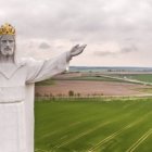 Inaugurado en 2010, el Cristo de Polonia ha sido varios años la estatua más grande del mundo.