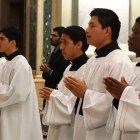 Estudiantes novicios y seminaristas en Roma y Pamplona de la Fundación CARF, de muchos países distintos