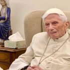 Los casi diez años últimos de Benedicto XVI han sido de una entrega silente y orante por la Iglesia y la fe de los sencillos.