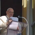 Francisco recordó en el Ángelus que la Cuaresma es el momento apropiado para combatir las pasiones que arruinan nuestra vida interior.