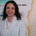 Angélica Chong sonríe en el photocall en Madrid de Guadalupe Madre de la Humanidad