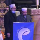 Dos musulmanes canta Al Fatiha, la primera Sura del Corán, en el ambón de la iglesia de San Sulpicio de París.