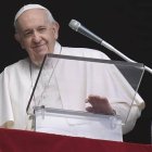 Tras el rezo del Ángelus el Papa quiso tener un recuerdo para Ucrania, y aprovechó para censurar la guerra / Vatican Media