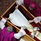Funeral de Benedicto XVI en 2023, al terminar el velatorio público