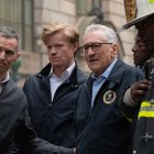 Ante la catástrofe, buscan a un respetado anciano expresidente para que proteja el país