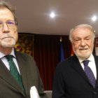 Josep Miró y Jaime Mayor Oreja en la presentación en Madrid del libro de Sekotia sobre pederastia y abusos en la Iglesia