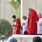 El papa ha delegado en el cardenal Leonardo Sandri presidir el Domingo de Ramos.